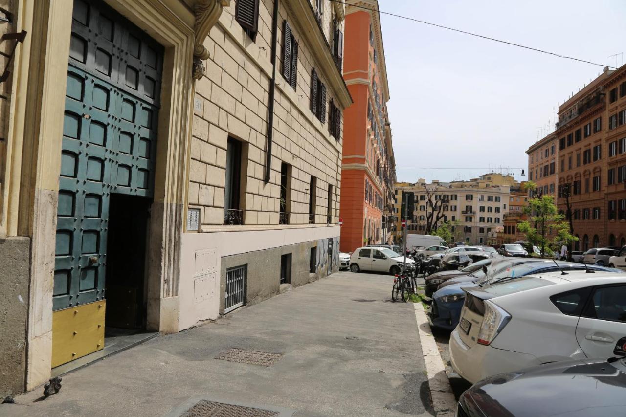 Mama House Roma Bed & Breakfast Bagian luar foto